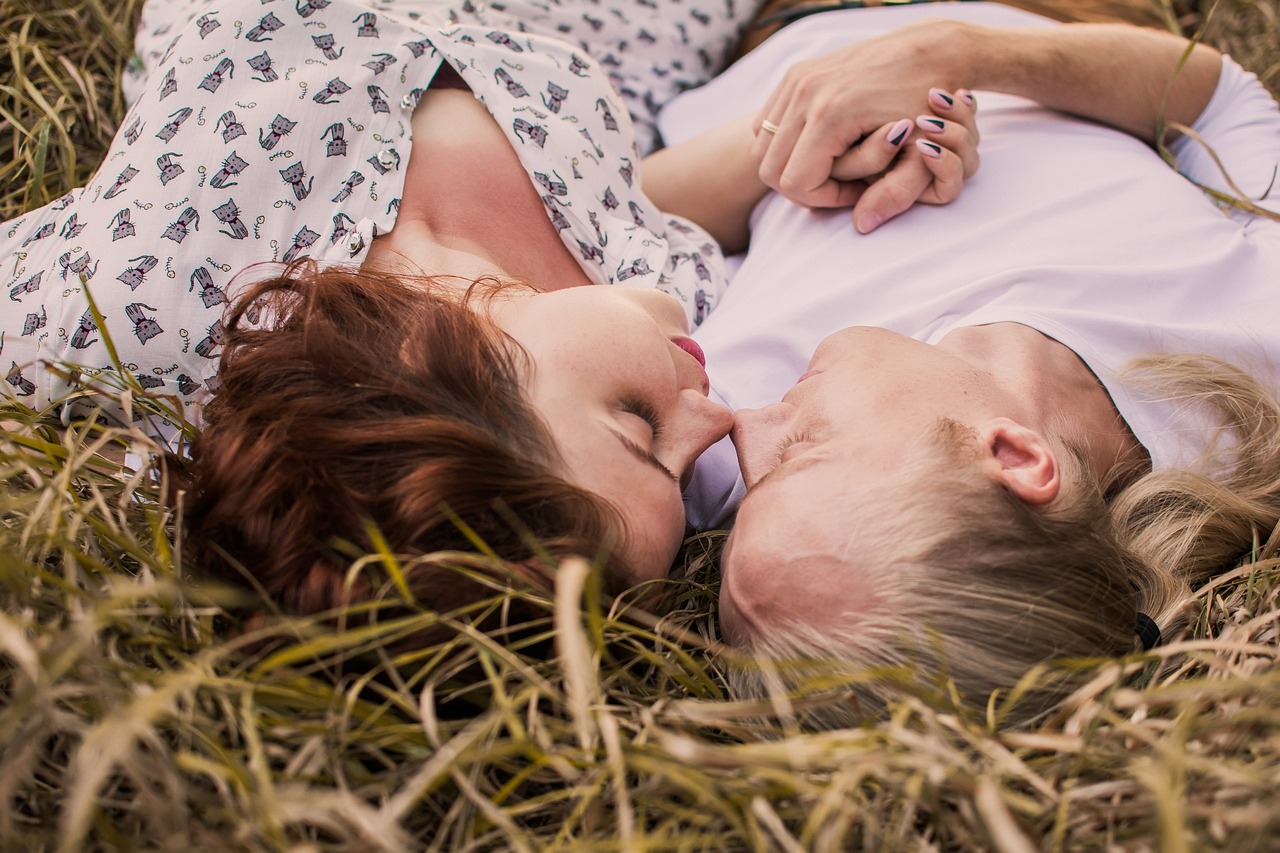 love-3187623_1280